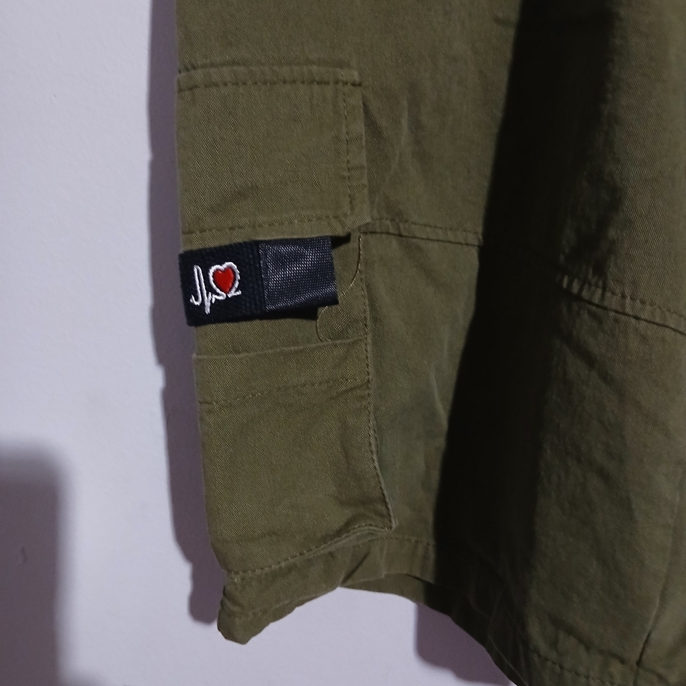 Men's Green Cargo Shorts. Buying 2 Pair NWOT. Size 30X8 - Picture 13 of 16
